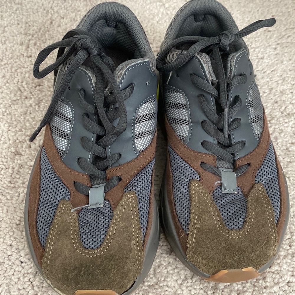 Ye Kids sneakers.